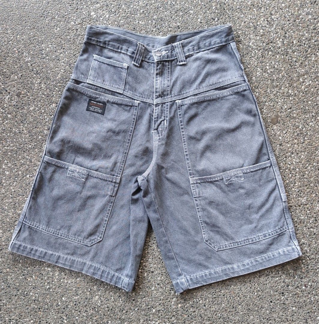 Vintage 90s Harvard Carpenter jorts multiple pockets (Category: Shorts) located in Cabanatuan. Submitted by nik.ko (Listing ID 1469643139, Image 1). Description: Vintage 90s Harvard Carpenter jorts multiple pockets ‎ ‎Size 30 on tag ‎Lenght 23 ‎Leg opening 12 ‎No issues ‎Excellent condition ‎ ‎Nueva ecija ‎Pricr 700 fix + sf j&t ‎.