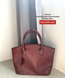 (Category: ) located in . Submitted by luxurybags.ph_official2017 (Listing ID 1469711815, Image 1). Description: .