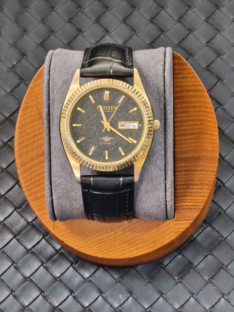 Vintage Citizen Automatic Gold Fluted Bezel Black Dial Watch (Category: Men's Watches) located in Caloocan City. Submitted by klaudio23 (Listing ID 1469713284, Image 3). Description: Citizen Eagle "7" Automatic Unique Matte Black Dial Gold fluted bezel Reference Number: 8200-R02092 RC Prod. Date: November 1990 Case Diameter: 36mm AM Citizen Butterfly Lock Strap Newly serviced and timegraph tested Can be manually wind With 2months machine warranty