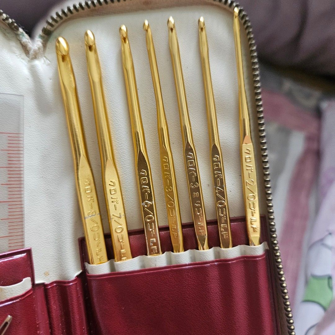 Vintage Clover Hook Set (Category: Craft Supplies & Tools) located in Manila. Submitted by stitcherry (Listing ID 1469667605, Image 2). Description: Vintage Clover Hook Set for sale! 600 only ✨️.