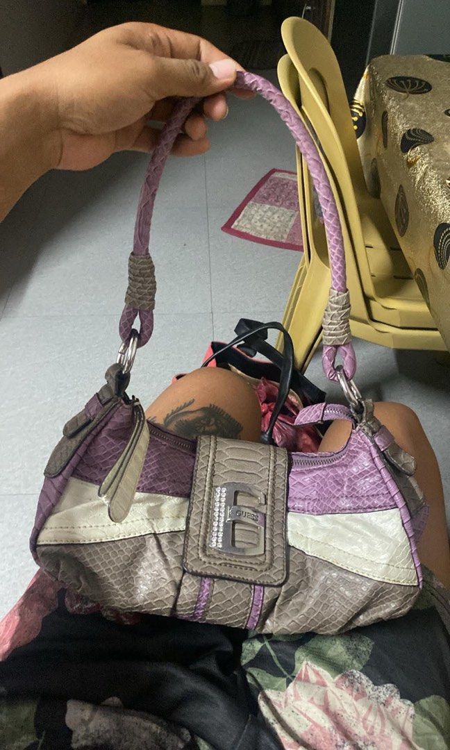 Vintage Guess Kili Bag (Category: Shoulder Bags) located in Davao. Submitted by workmensph (Listing ID 1469651080, Image 2). Description: .