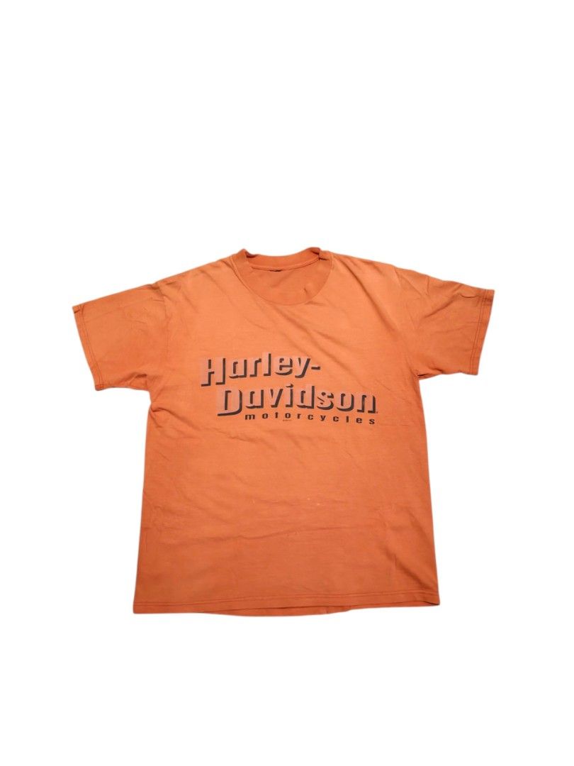 Vintage Harley Davidson Shirt (Category: Tshirts & Polo Shirts ) located in Manila. Submitted by sigma.vtg (Listing ID 1469665795, Image 1). Description: Crack prints, pin holes, bleach stains, cut tag 899 + sf.