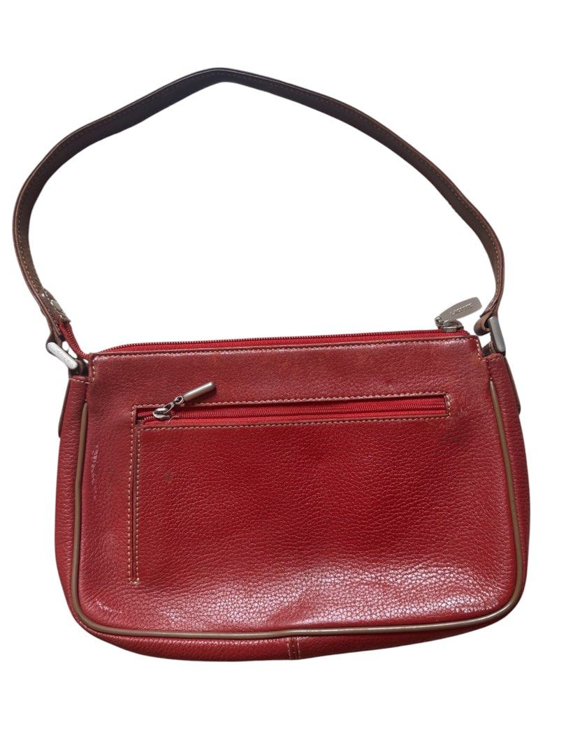 Vintage Lacoste kili bag (Category: Shoulder Bags) located in Kabankalan. Submitted by secondhandgemsz (Listing ID 1469627313, Image 2). Description: Excellent Condition sign of usage only No major flaws Orig.