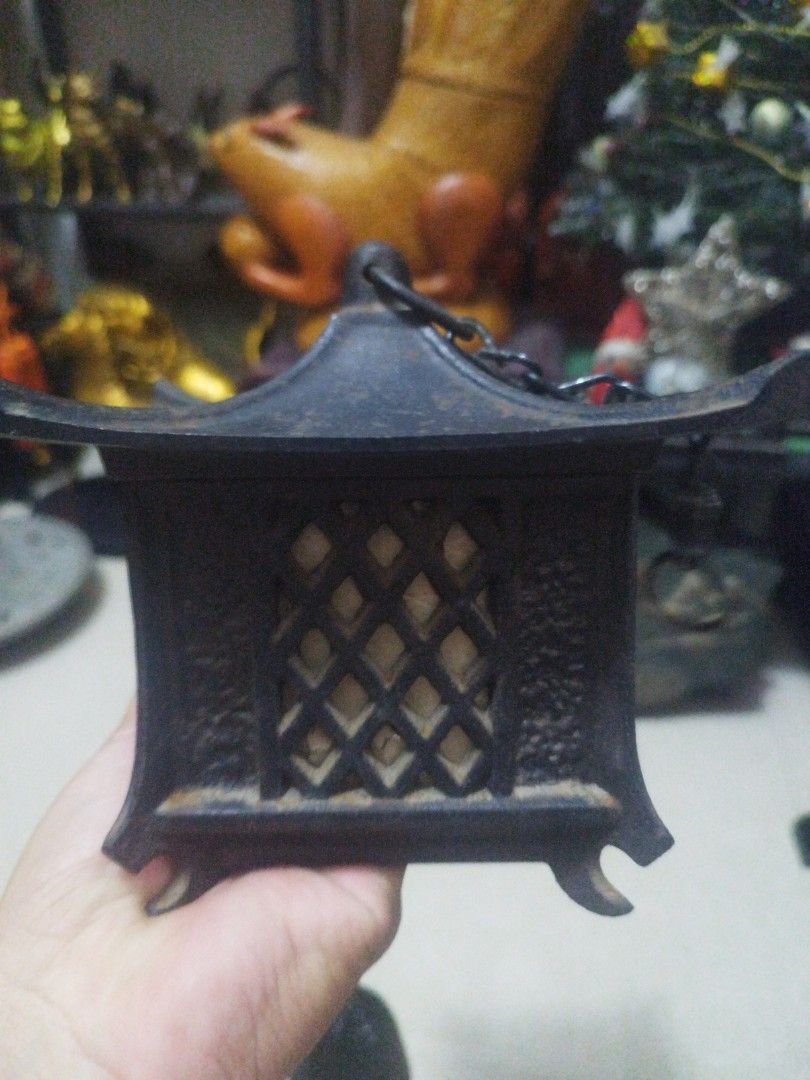 Vintage metal wind shime (Category: Vintage Collectibles) located in San Rafael. Submitted by jflshoppe1989 (Listing ID 1469641409, Image 3). Description: .