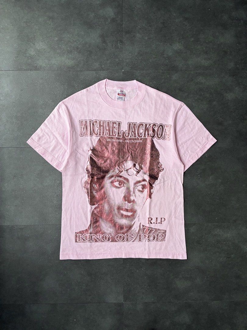 Vintage Michael Jackson Memorial Tee Shirt (Category: Tshirts & Polo Shirts ) located in Cabuyao City. Submitted by hesovint. (Listing ID 1469682292, Image 1). Description: IG: heso.vint Flaw: signs of use Fits: M width: 19 length: 26 sleeve (pit to cuff): unit: inches +sf.