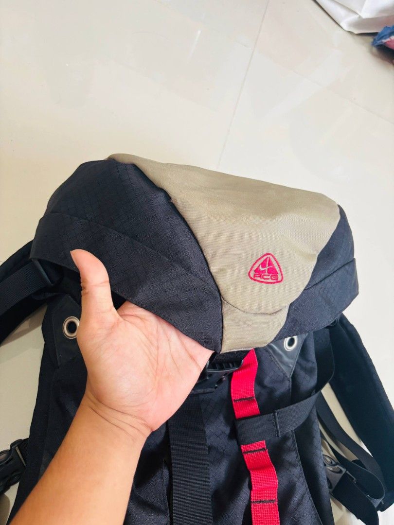 Vintage Nike ACG Backpack 35 liters (Category: Backpacks) located in Manila. Submitted by martinezlu17553 (Listing ID 1469733020, Image 3). Description: 35 liters with hip belt sternum strap what to expect: check 2 final photos.