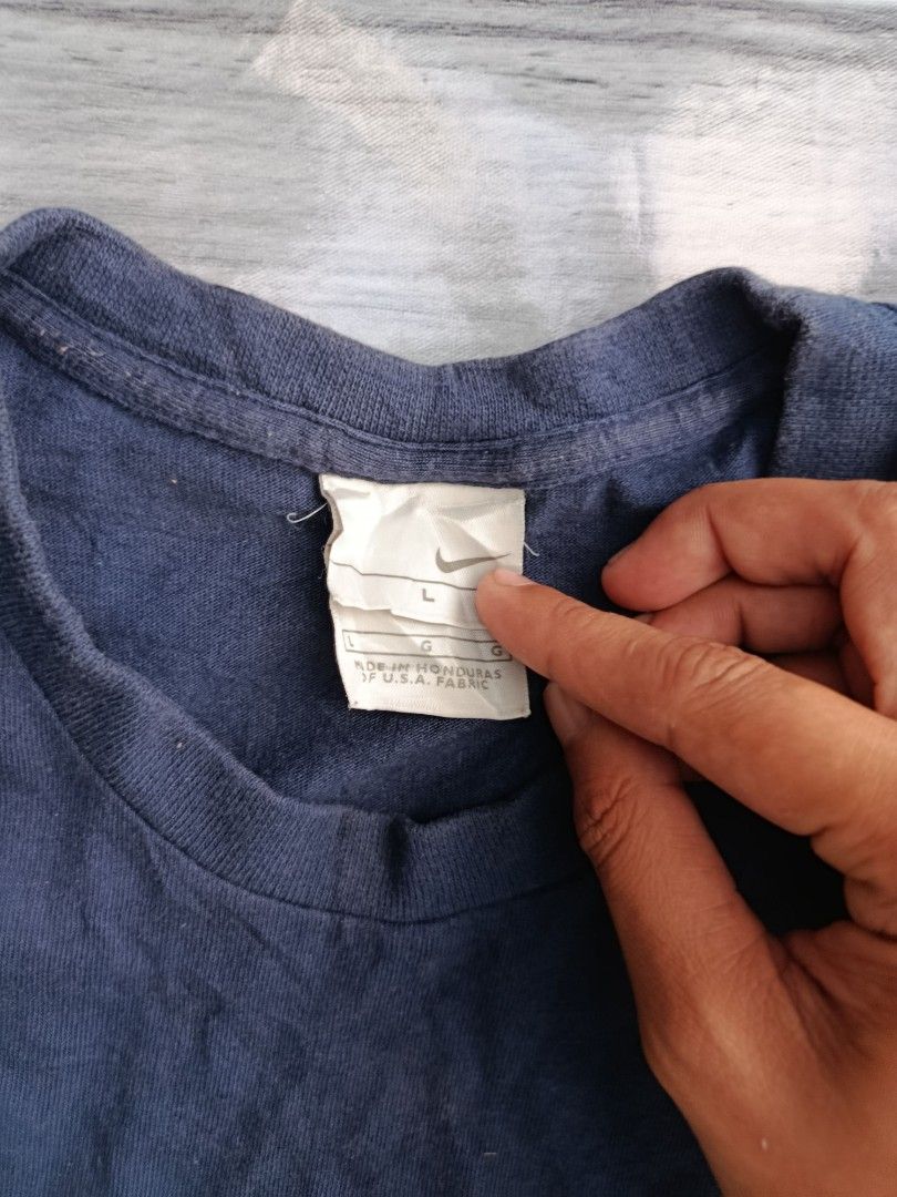 Vintage Nike tee (Category: Tshirts & Polo Shirts ) located in Bacolod City. Submitted by empatees (Listing ID 1469658225, Image 2). Description: .