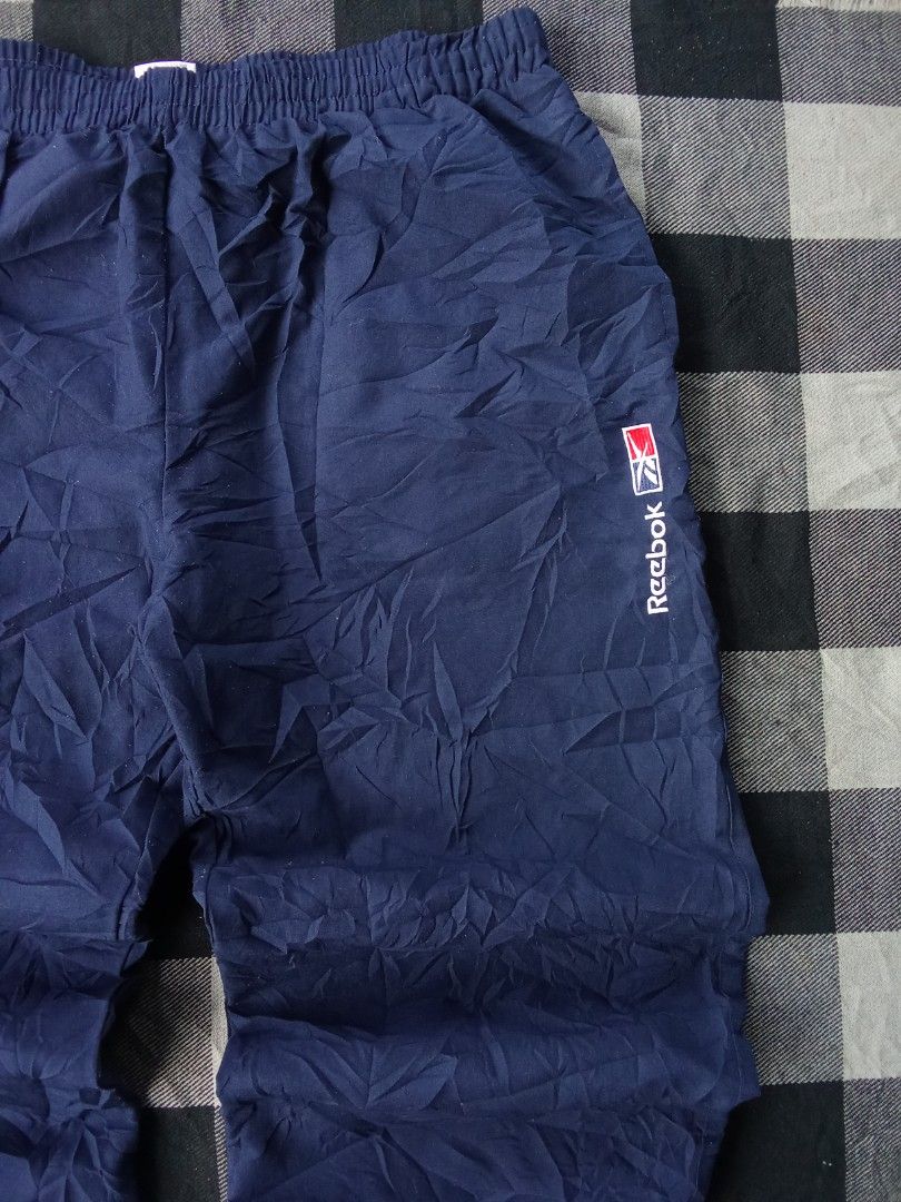 Vintage Rebook track pants (Category: Joggers) located in Polomolok. Submitted by timog_high_ice (Listing ID 1469643670, Image 3). Description: - Excellent - Large on tag - Waist 32-34 - Length 41 Minimal Lints Solid nito 🫶.