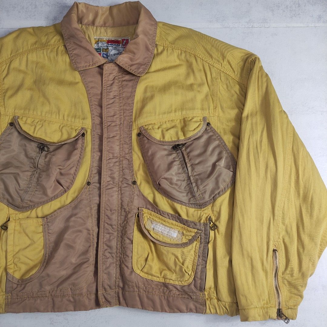 Vintage Ryu Sports Bomber Jacket (Category: Coats, Jackets and Outerwear) located in Bulacan. Submitted by thriftlockerph (Listing ID 1469612482, Image 2). Description: FAVE Size: M Dimension: 24L 25.5W Condition: 9/10 Issue: mininal stains, scratch.