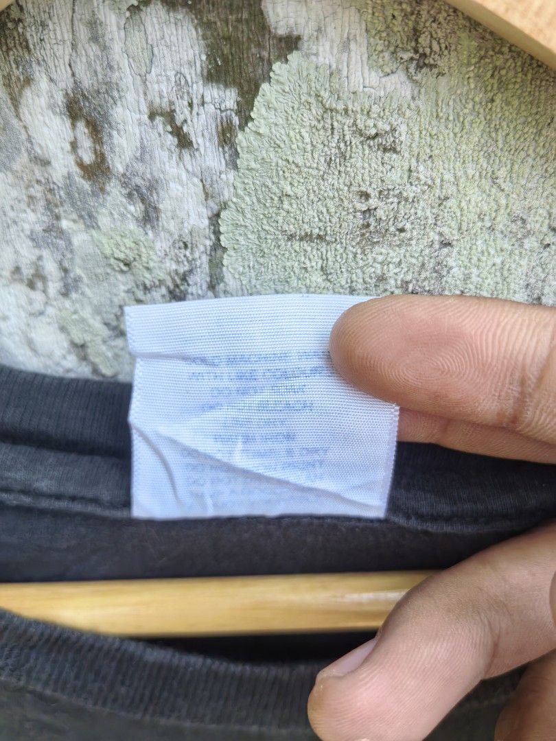 VINTAGE Stuss (Category: Activewear) located in Tagum. Submitted by corpuz_jerick02 (Listing ID 1469691751, Image 3). Description: No issue Medium 9.7/10.