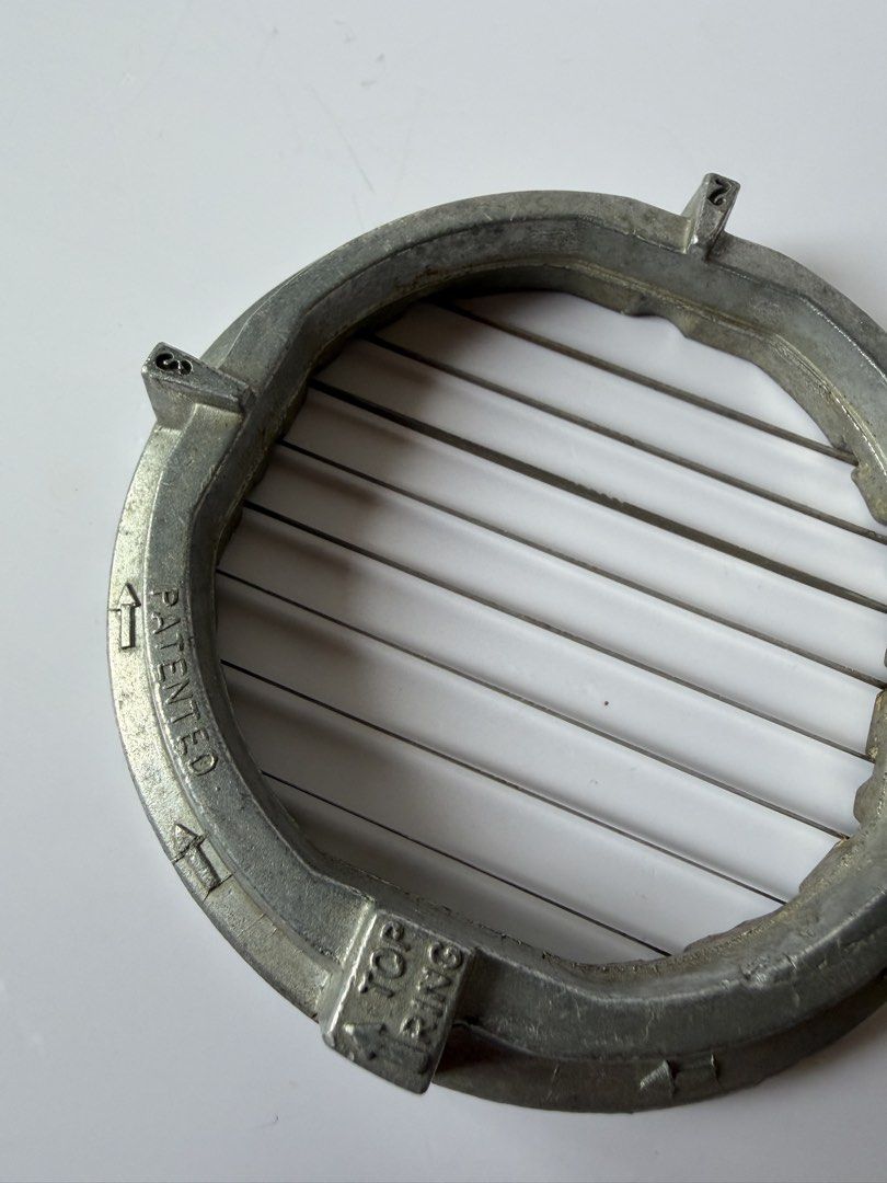 Vintage Veg-O-Matic Replacement Top Cutting Ring (Category: Knives & Chopping Boards) located in Quezon City. Submitted by shopgood_mnl (Listing ID 1469698678, Image 2). Description: .