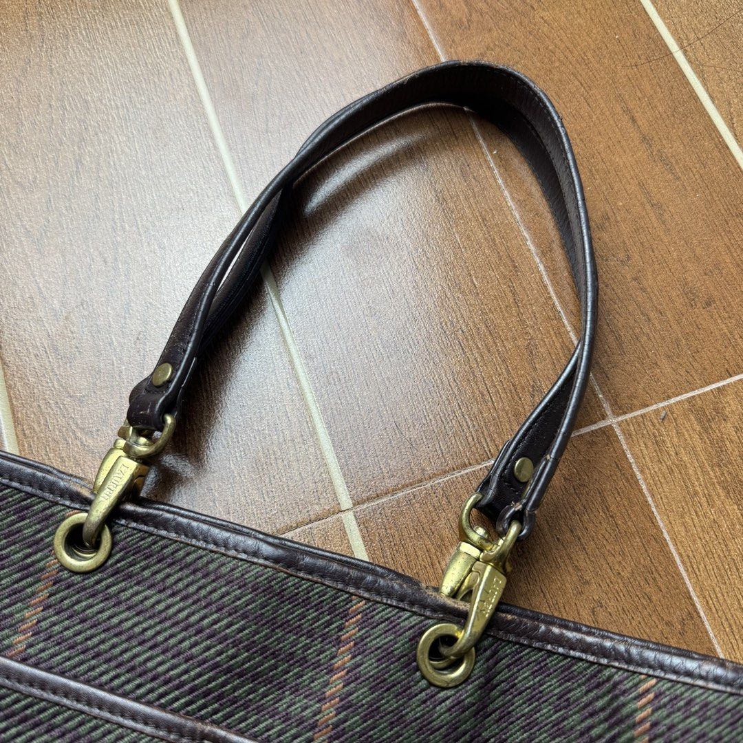 Vintage Y2K RL Shoulder Bag (Category: Shoulder Bags) located in Davao. Submitted by cmbs141022 (Listing ID 1469706483, Image 3). Description: Authentic Y2k fashion vibes Small shoulder bag.