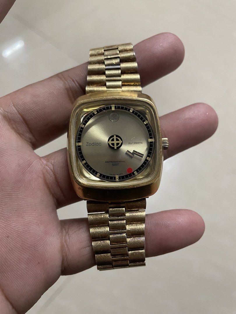 vintage Zodiac Astrographic SST (Category: Men's Watches) located in Quezon City. Submitted by cham_apolintisima (Listing ID 1469689956, Image 1). Description: .
