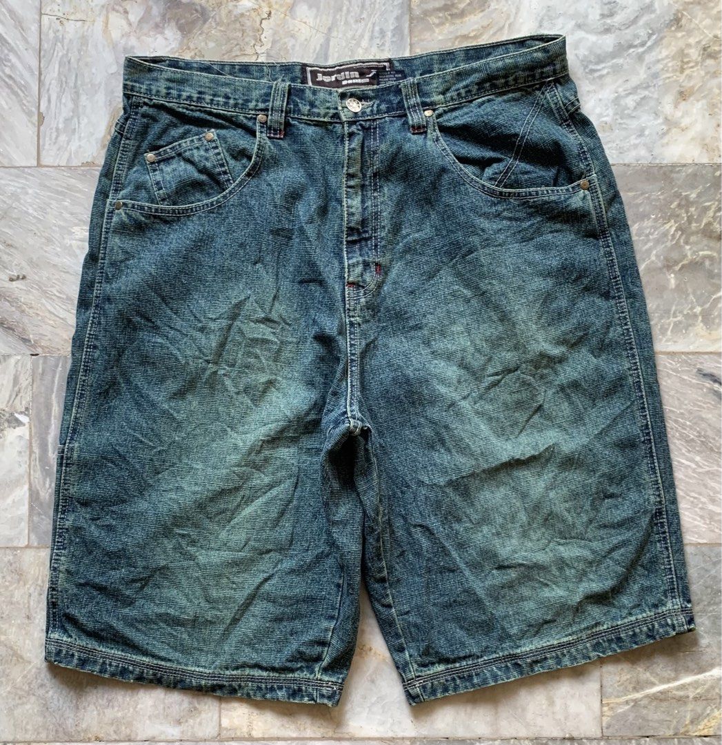 VTG-WASH DENIM CARPENTER JORTS (Category: Jeans) located in Kalibo. Submitted by _jimthrifts (Listing ID 1469607977, Image 1). Description: 📌 Dimes; - waist: 37/39 - length: 25.5 - opening: 12.5 📌 Excellent condition and color rate 📌 no issue.