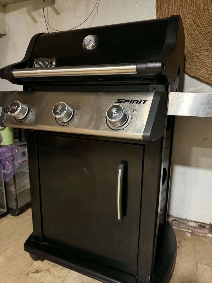 Weber grill (Category: Bathroom & Kitchen Fixtures) located in Manila. Submitted by yohjtorres (Listing ID 1469643000, Image 3). Description: 🔥 FOR SALE: ORIGINAL WEBER SPIRIT GAS GRILL 🔥 ✅ 3-burner gas grill ✅ All burners working ✅ With built-in temperature gauge ✅ Stainless-steel side tables ✅ With storage cabinet and wheels ✅ Ready to use Perfect for home BBQ, garden parties, and outdoor grilling!.