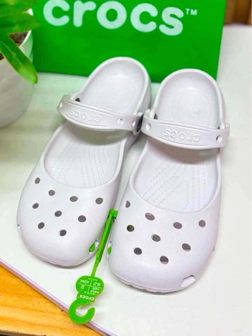 White Crocs Ballet (Category: Slippers and slides) located in Quezon City. Submitted by stuffs.hellyy (Listing ID 1469720703, Image 1). Description: W6 & W7 avail sizes made in vietnam.