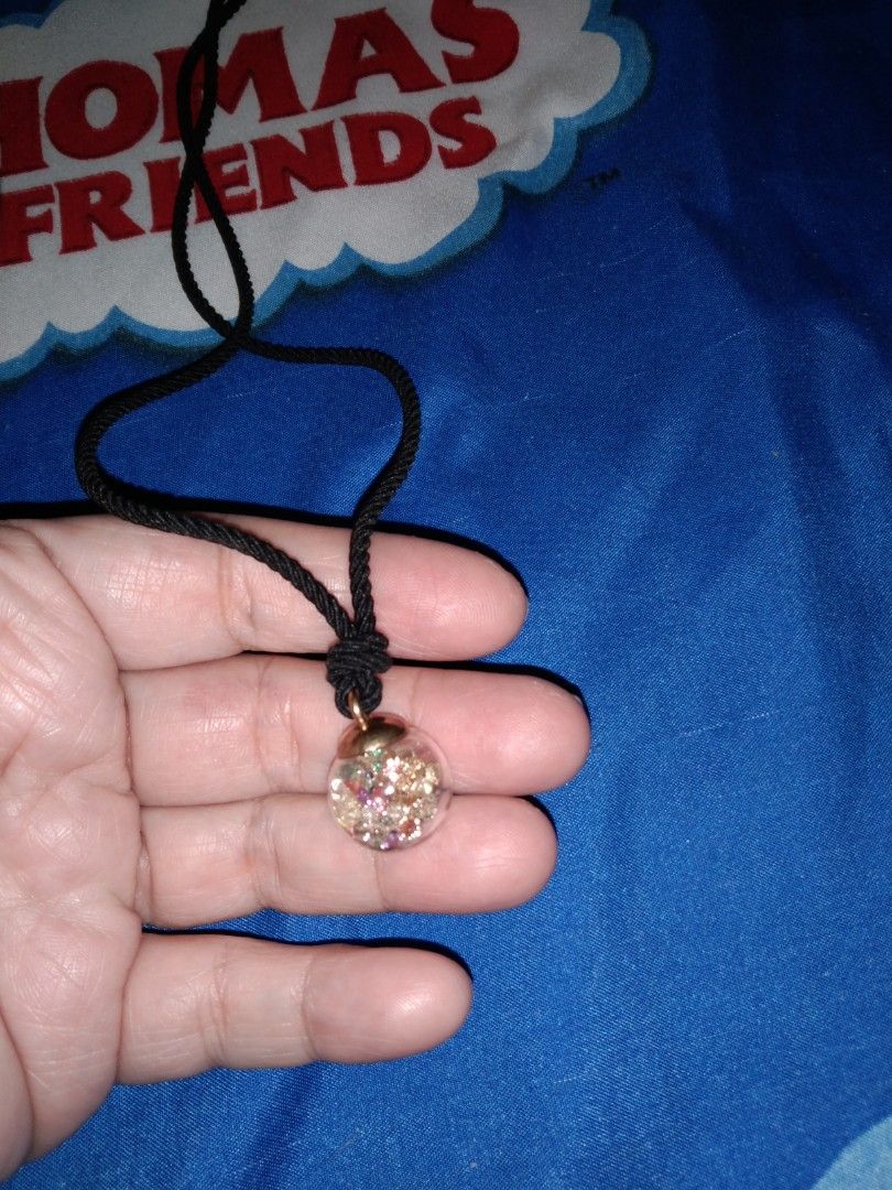 White crystal necklace (Category: Necklaces) located in Quezon City. Submitted by eidorableshop (Listing ID 1469686690, Image 2). Description: .