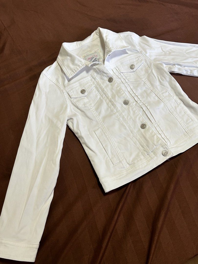 White Denim Jacket (Category: Coats, Jackets and Outerwear) located in Taguig. Submitted by my.serendipithrift (Listing ID 1469639198, Image 2). Description: Size: XXS-S Hard denim Makapal tela Snap buttons Could be worn by kids Washed and ready to wear.