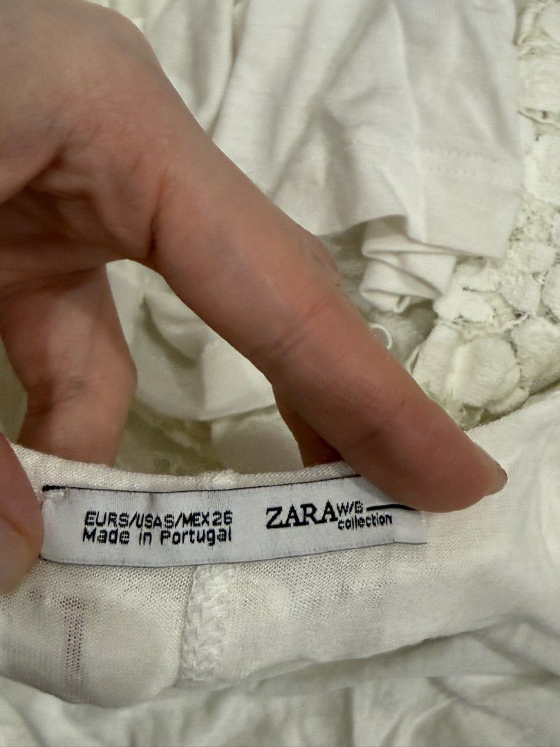 White Halter Zara Dress (Category: Dresses) located in Manila. Submitted by thethriftlab (Listing ID 1469700567, Image 2). Description: .