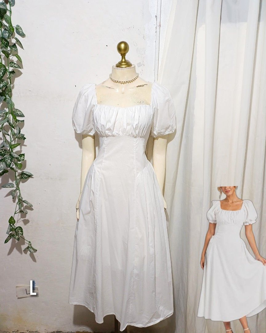 White puff elegant maxi dress milkmaid (Category: Dresses) located in Pateros City. Submitted by amj_amj (Listing ID 1469690076, Image 1). Description: .