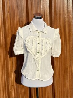 (Category: ) located in . Submitted by thecloset.amore (Listing ID 1469622796, Image 1). Description: .