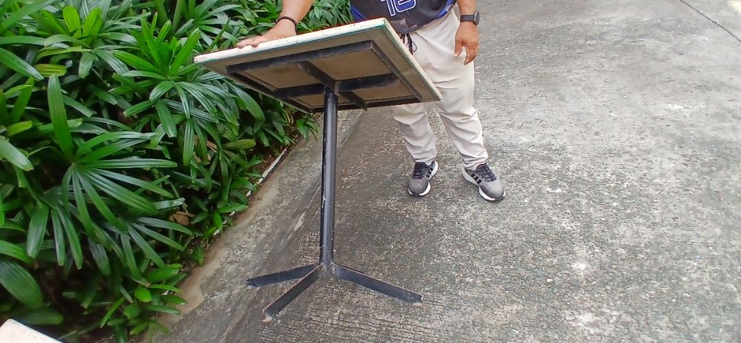 Wood table (Category: Everything Else Others) located in Marikina City. Submitted by darthvader888 (Listing ID 1469612632, Image 2). Description: solid wood metal frame 1.8k each.