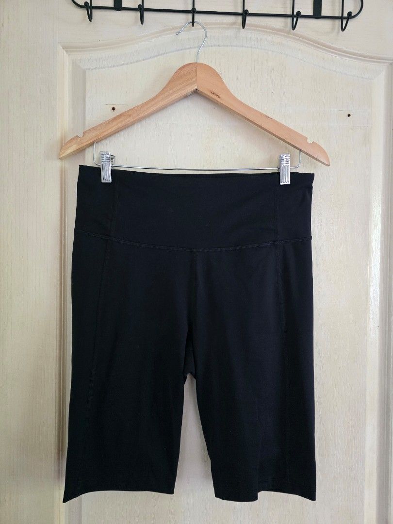 Workout shorts (Category: Shorts) located in Cavite. Submitted by rydes_clo (Listing ID 1469648316, Image 1). Description: branded ang ganda ng tela very sporty bagay sa lahat actually highwaist.
