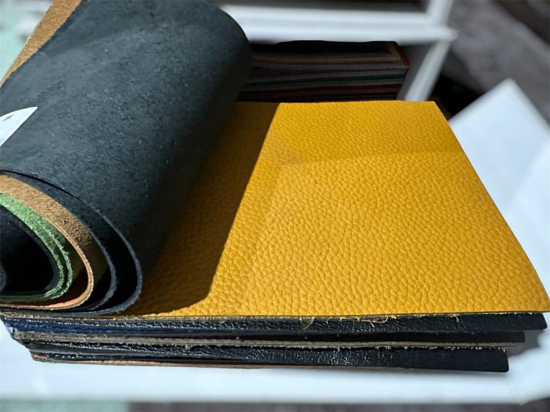 WSL Precut Leather Swatches Binder (Category: Everything Else Others) located in Quezon City. Submitted by dannikkishoppe2 (Listing ID 1469579354, Image 3). Description: WSL Precut Leather Swatches Binder ‼️₱800 each‼️ *approx. 30 sheets per binder (6inx8.5in) *perfect for making small leather goods like key & card holders, footwear straps etc. 40pcs available.