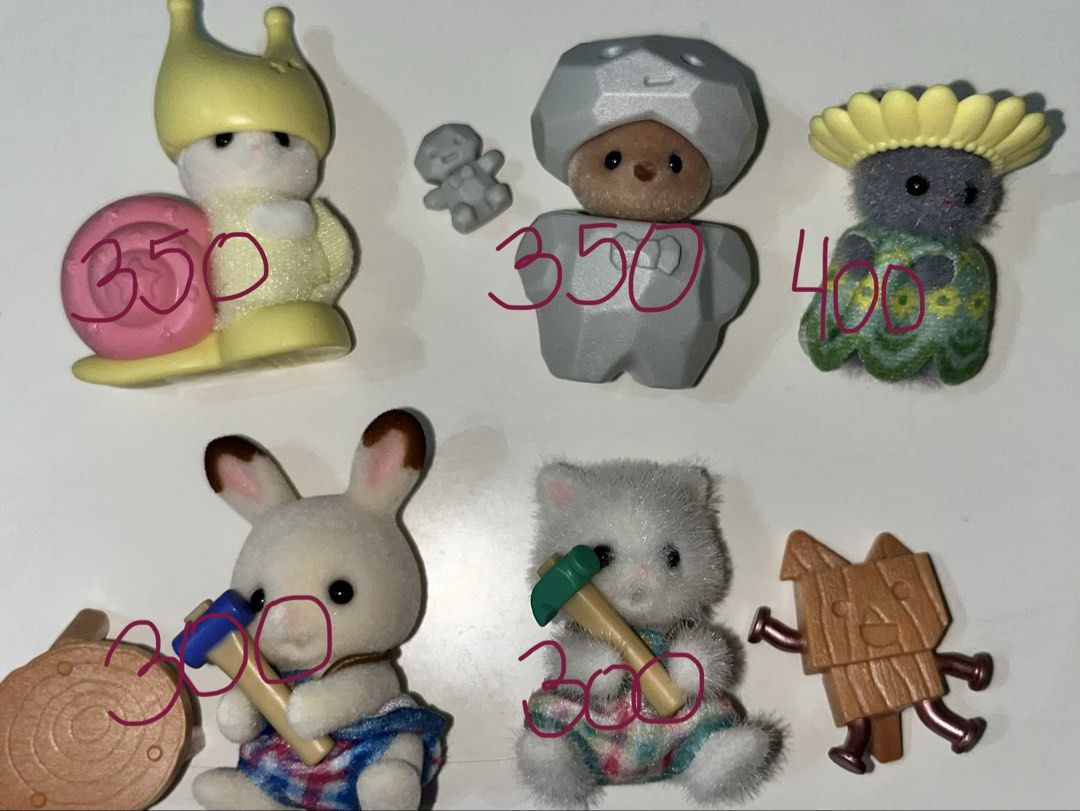 Wts Lfb Sylvanian Family >< (Category: Designer & Blind Box Toys) located in Manila. Submitted by violetbdlr (Listing ID 1469310993, Image 1). Description: baby woodland costume series & baby builders series - prices are indicated in the photo - all are brand new pulls and comes with their original packagings. 📍taguig .