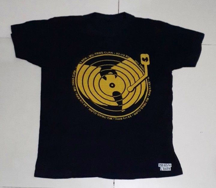 Wu-Tang Clan Dated 2014 Rap Tee (Category: Tshirts & Polo Shirts ) located in Koronadal. Submitted by scottie_spliffin (Listing ID 1469617243, Image 1). Description: Size: Large (21x27) Condition/Color Rate: 8.5/10 Price: 350 Add SF (Courier Thru J&T).