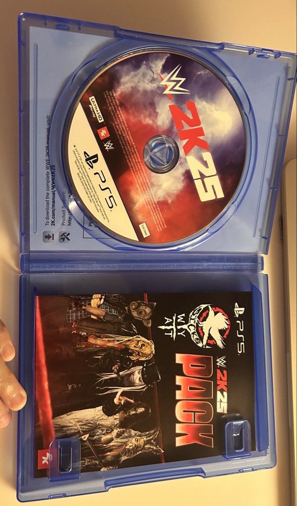 WWE 2K25 PS5 Game Disc with Case (Category: PlayStation) located in San Fernando. Submitted by lnrlsh (Listing ID 1469614069, Image 3). Description: - Platform: PlayStation 5 - Cover Athlete: Roman Reigns - Edition: Standard Edition - Inclusions: Game disc, original case, and insert leaflet - Condition: Disc is clean and 100% working; case has no cracks or heavy scratches.