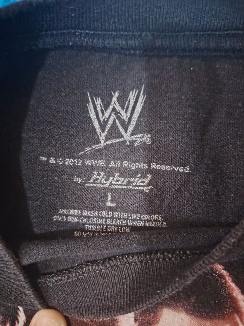 WWE RAW SHIRT (Category: Tshirts & Polo Shirts ) located in Manila. Submitted by unlithriftsouth (Listing ID 1469607142, Image 3). Description: DIMES : 18.5 X 26 (SMALL) NEEDS WASH.