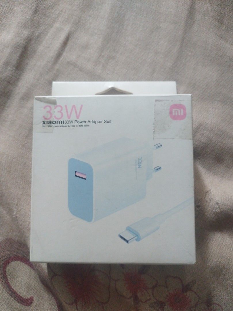 Xiaomi 33wattz type c (Category: Vintage Collectibles) located in San Rafael. Submitted by jflshoppe1989 (Listing ID 1469626443, Image 2). Description: .