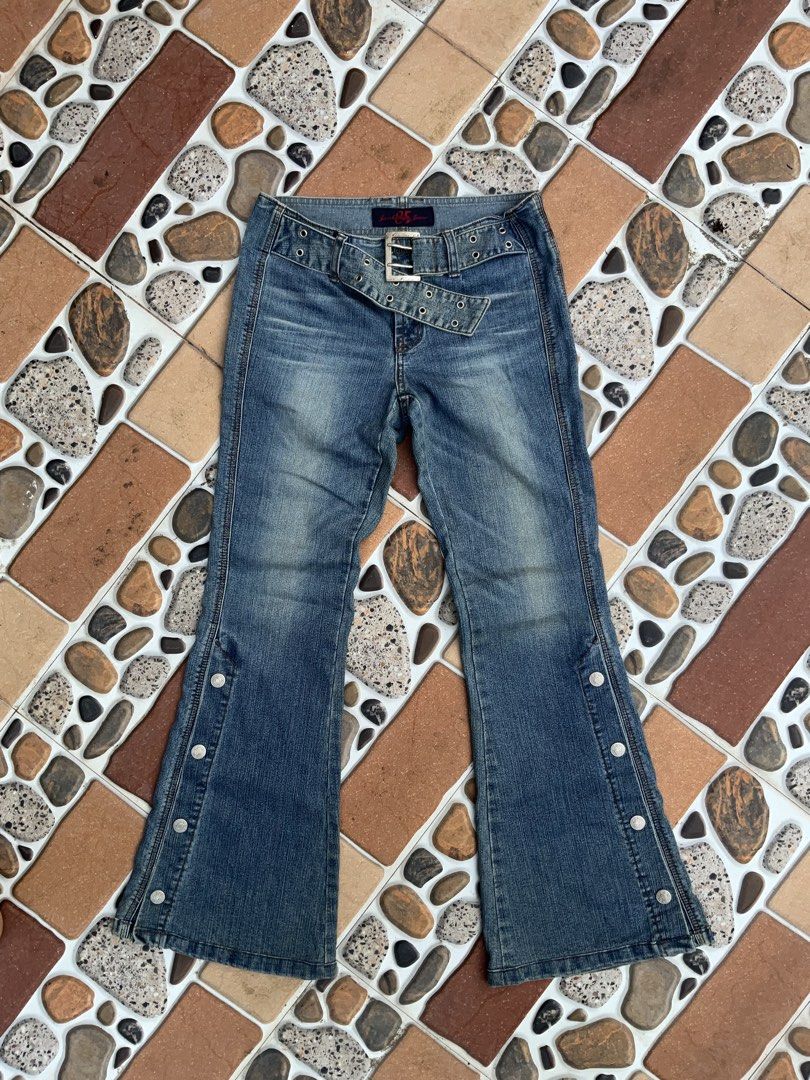 y2k flared jeans Alt (Category: Jeans) located in Polangui. Submitted by thruftgineer (Listing ID 1469689168, Image 2). Description: .