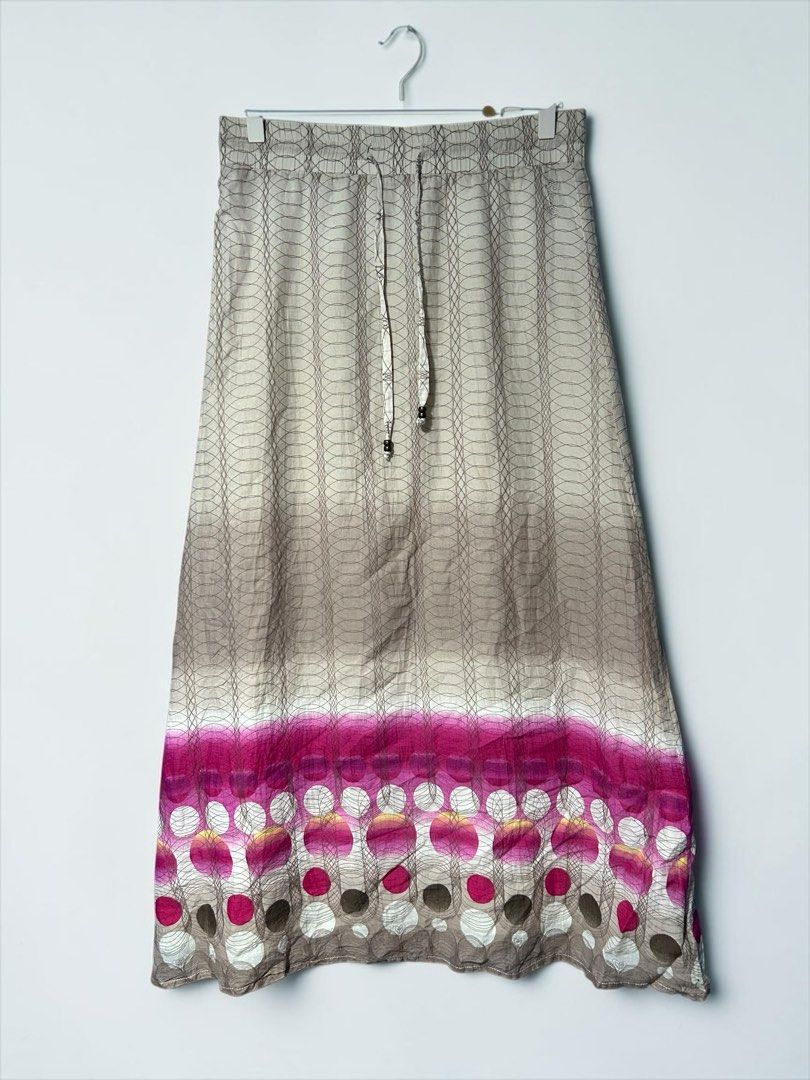 Y2K Roxy Long Skirt (Sample Skirt) Size 10 (Category: Skirts) located in Caloocan City. Submitted by marcapina2211 (Listing ID 1469735766, Image 1). Description: Y2K Roxy Long Skirt (Sample Skirt) Size 10 Dimes: 30x38 No issue excellent condition 📍North Caloocan.