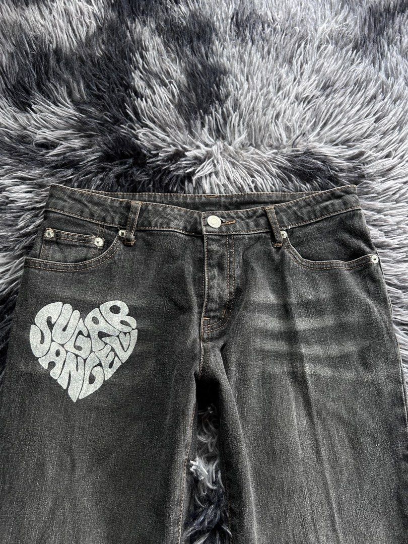 Y2k Sugar Angel Low rise Flared Jeans (Category: Jeans) located in Banaybanay. Submitted by prettysixtythrift_17 (Listing ID 1469589036, Image 3). Description: Y2k Sugar Angel Low rise Flared Jeans ▪️Waistline: 28 to 31 ▪️Length: 37 ▪️Hem: 9 ▪️Hips: 16 ▪️Leg Thigh: 10 ▪️Rise: 8 ▪️Inseam: 30 .