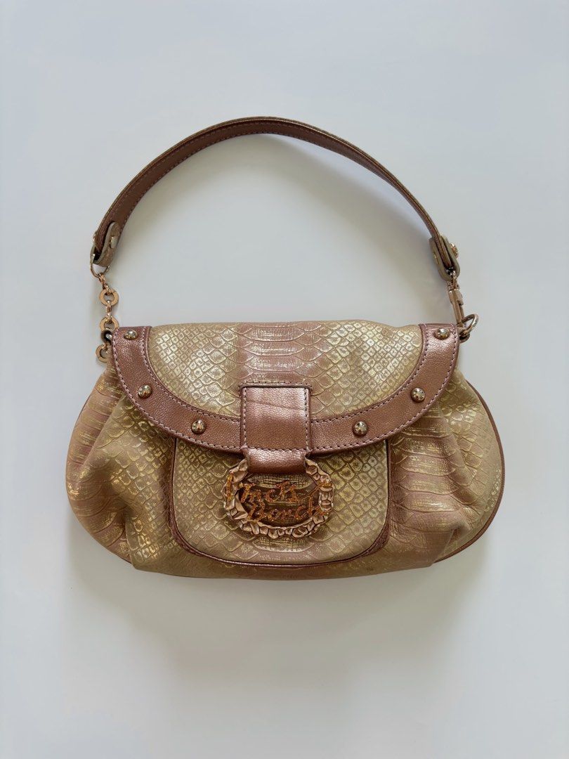 Y2K Vincis Bench Shoulder/handbag (Category: Shoulder Bags) located in Baguio. Submitted by thr1ft_junki3 (Listing ID 1469718231, Image 2). Description: • Small • Rose gold and gold colorway Condition: Excellent Flaw: Minimal stains on the inner lining. No other noticeable flaws. ₱800 only.