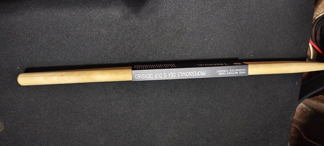Yamaha 7A Drum Sticks Pair (Category: Musical Instruments) located in Pasig City. Submitted by tupriomichaeljohn (Listing ID 1469732032, Image 1). Description: - Brand new Yamaha 7A drum sticks in packaging - Hand matched pairs, guaranteed straight - Quality wooden construction - Ideal for practice sessions and live gigs - Trusted brand, reliable performance.