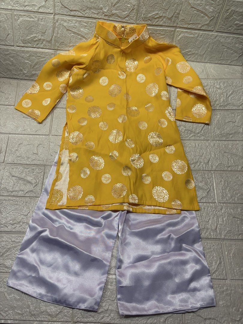 Yellow costume kids Chinese (Category: Babies & Kids Fashion) located in Manila. Submitted by thekidshop (Listing ID 1469696643, Image 1). Description: .