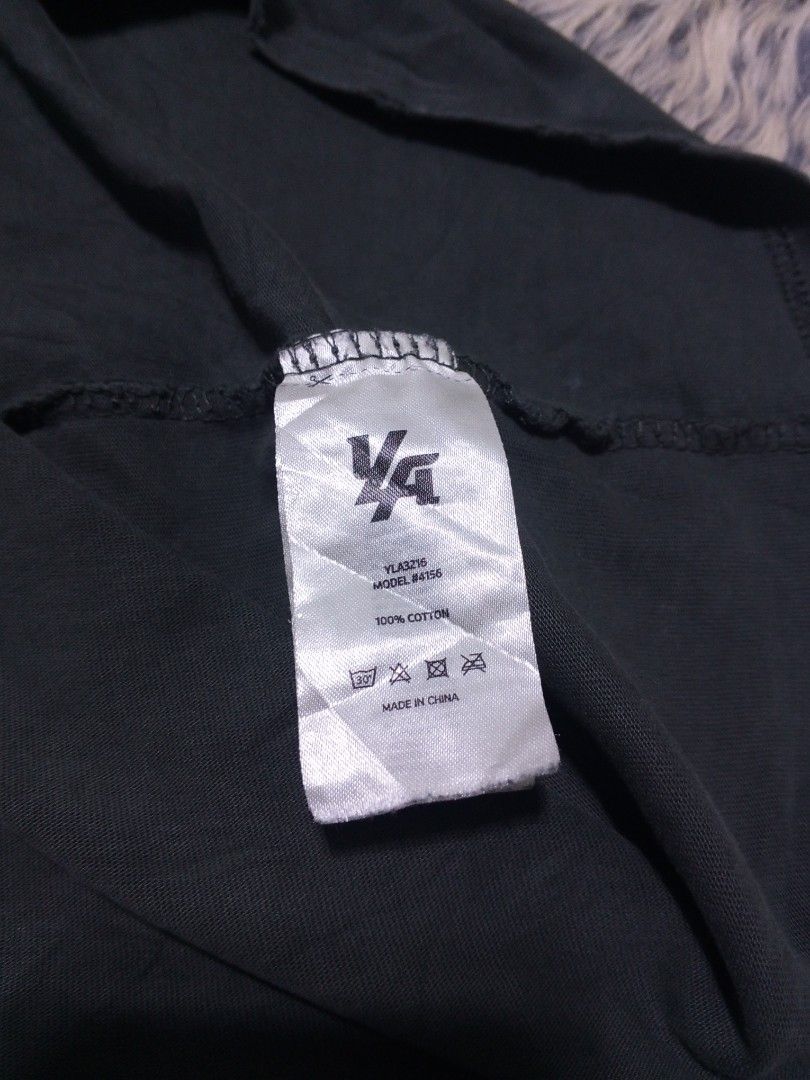 YOUNGLA (Category: Tshirts & Polo Shirts ) located in Manila. Submitted by pagatpatan59259 (Listing ID 1469651272, Image 3). Description: YOUNGLA Size: XL on tag Price: 2,500.