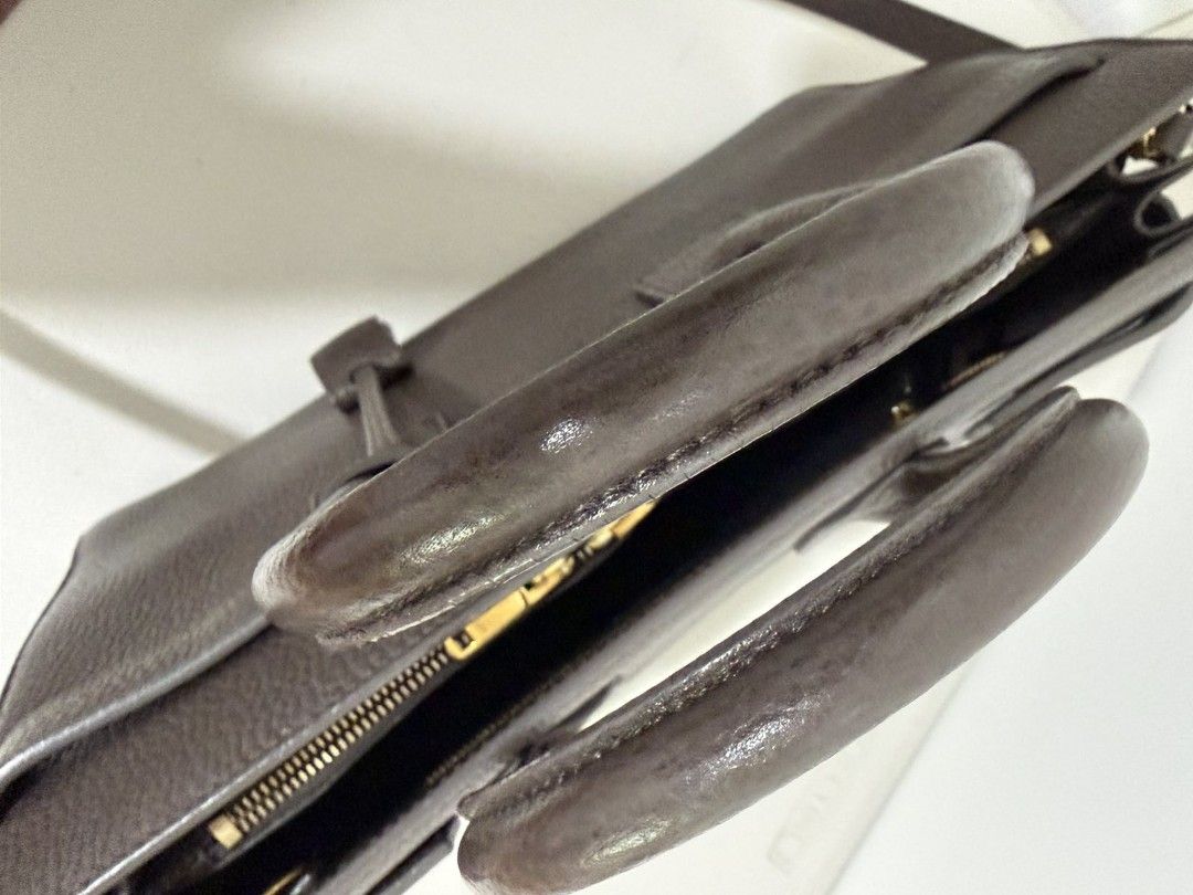 YSL (Category: Luxury Bags & Wallets) located in Pasay City. Submitted by ms0718 (Listing ID 1469620493, Image 3). Description: authentic for serious buyers only.