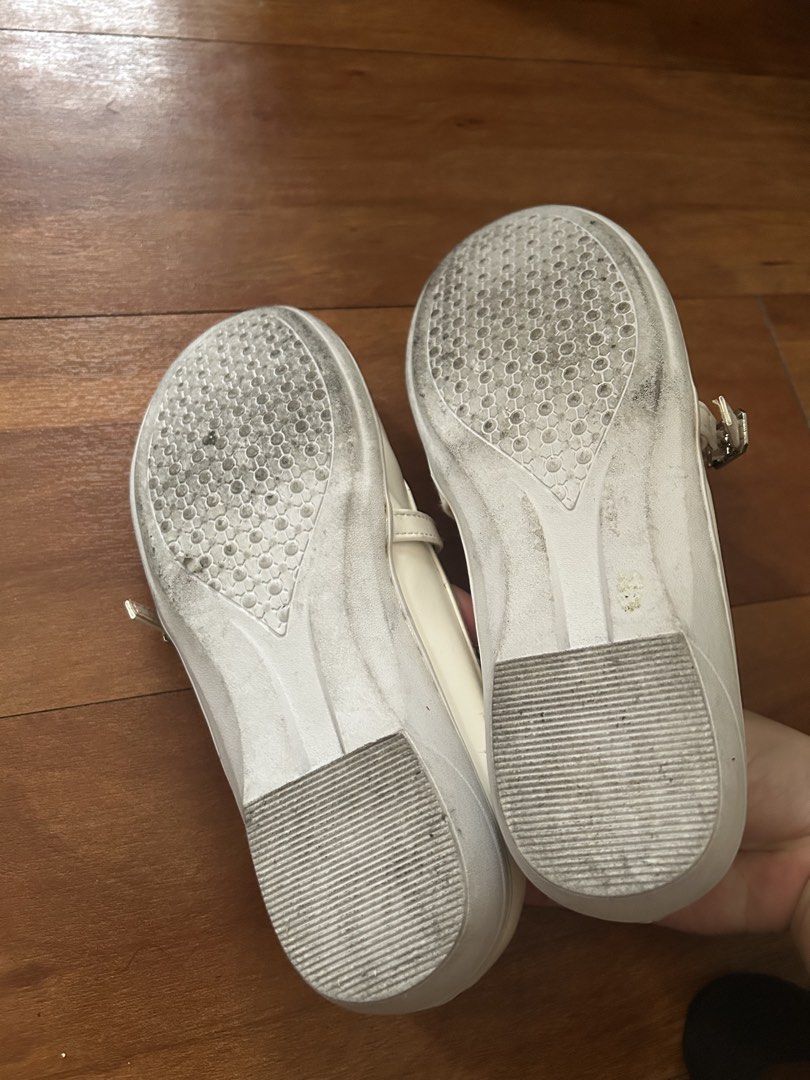 Zanea White Mary Jane Flats Size 6 (Category: Flats & Sandals) located in Quezon City. Submitted by poaimommy (Listing ID 1469628600, Image 3). Description: - Brand: Zanea - Style: White Mary Jane flats with rounded toe and comfortable inner padding - best fits US women’s size 6 - Features: Adjustable strap with silver buckle - used once.
