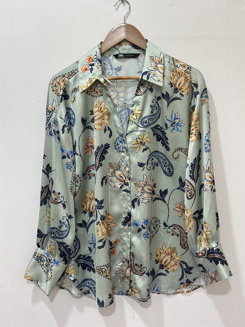 ZARA (Category: Longsleeves) located in Quezon City. Submitted by claro.ph (Listing ID 1469645899, Image 3). Description: .
