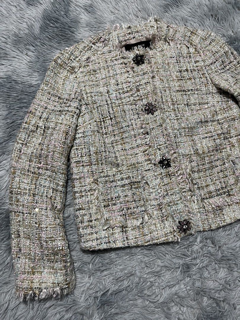 Zara Basic Tweed Jacket (Category: Coats, Jackets and Outerwear) located in Sasmuan (Sexmoan). Submitted by winterclothes.ph (Listing ID 1469573071, Image 3). Description: Zara Basic Tweed Jacket XS on tag Width 17 Length 20.5 Excellent Condition.