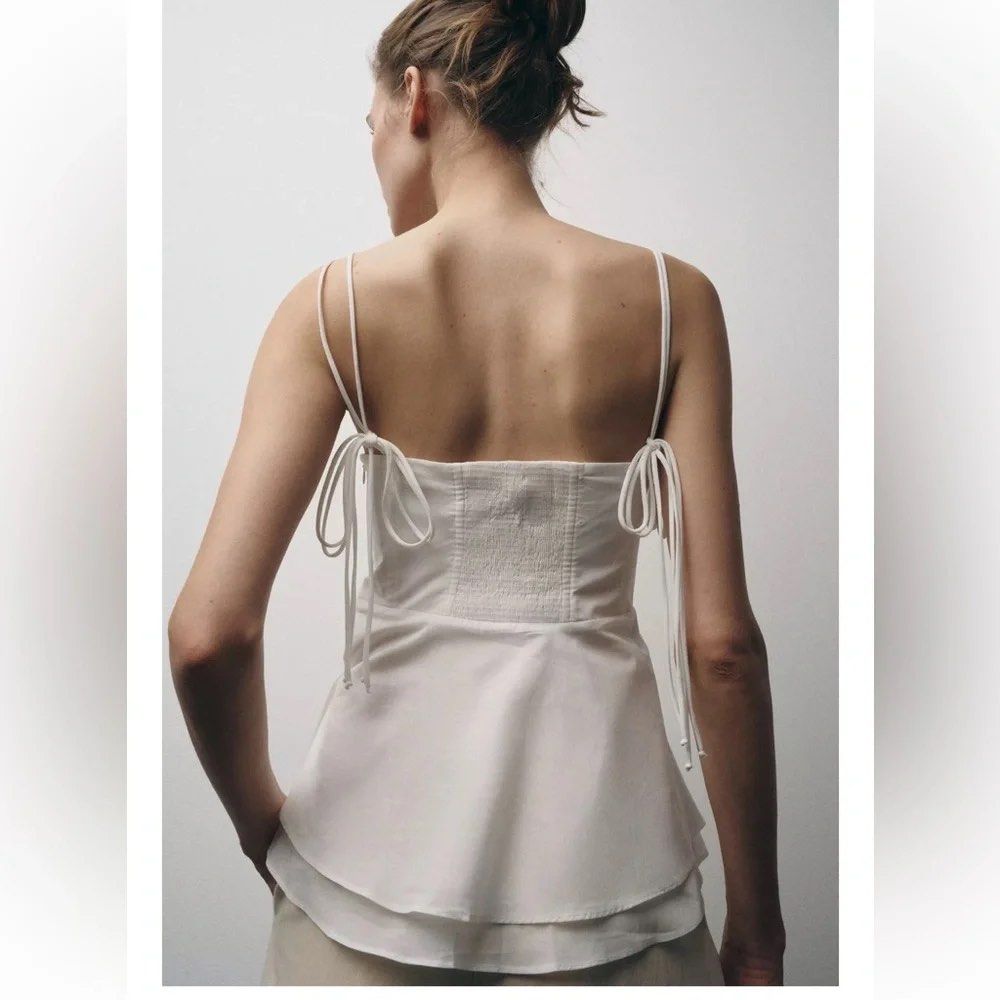 ZARA BNWT (Category: Sleeveless) located in Makati City. Submitted by tinycloset__ (Listing ID 1469657828, Image 2). Description: ZARA BNWT L ON TAG.