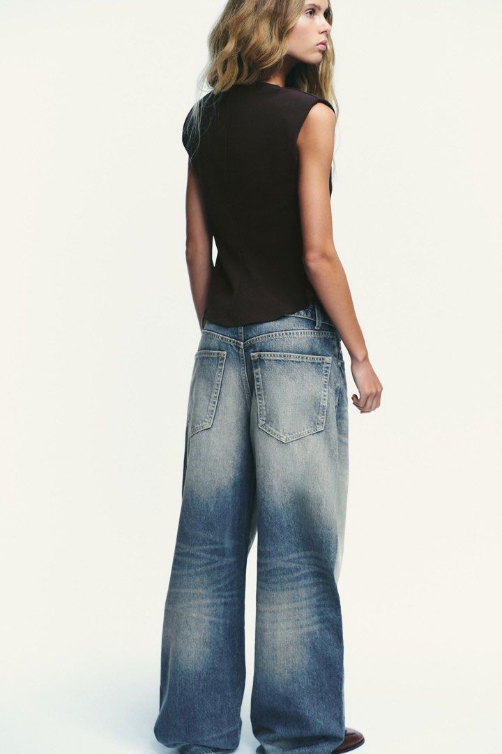 ZARA BNWT (Category: Blouses) located in Makati City. Submitted by tinycloset__ (Listing ID 1469666485, Image 2). Description: ZARA S ON TAG BNWT.