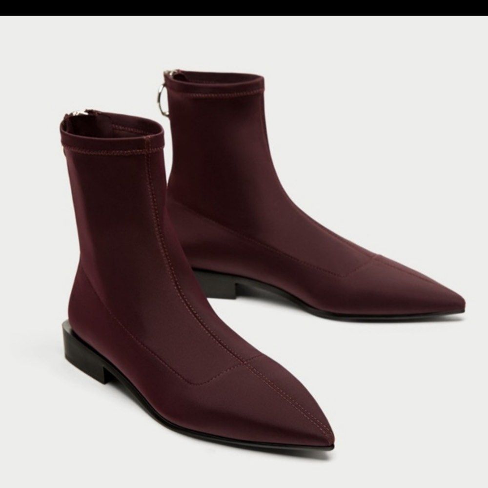 Zara burgundy stretch ankle boots size 36 (Category: Boots) located in Caloocan City. Submitted by marcapina2211 (Listing ID 1469736896, Image 1). Description: Zara burgundy stretch ankle boots size 36 Size: 36 Issue: Minimal Sole Sep (in pointed) Excellent condition .