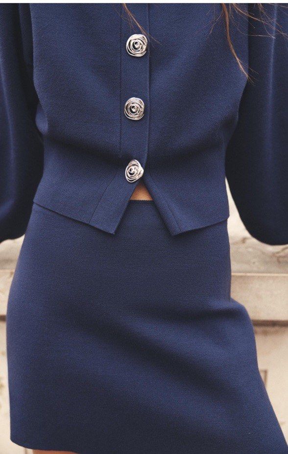 ZARA CARDIGAN BNWT (Category: Coats, Jackets and Outerwear) located in Makati City. Submitted by tinycloset__ (Listing ID 1469663671, Image 3). Description: ZARA BNWT S ON TAG.
