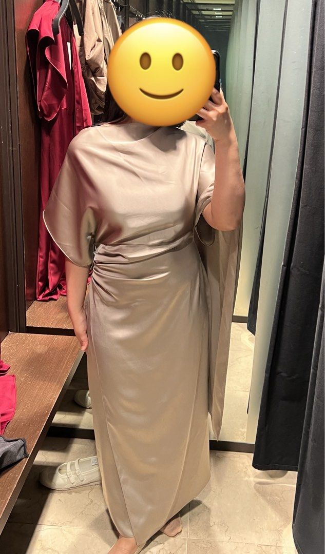 ZARA CAVA SATIN MIDI DRESS (Category: Evening dresses & gowns) located in Pasig City. Submitted by justdeclutter_777 (Listing ID 1469615988, Image 2). Description: ✨ ZARA CAVA SATIN-EFFECT CAPE MIDI DRESS ✨ For the girlies who love an elegant, timeless look! 🤍 Perfect for weddings, formal dinners, special occasions, and that classy old-money aesthetic. •Size on tag: Medium • Style: Satin-Effect Cape Midi Dress • Color: Cava • Condition: Brand ne