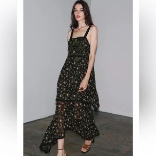 (Category: ) located in . Submitted by tinycloset__ (Listing ID 1469664626, Image 1). Description: .